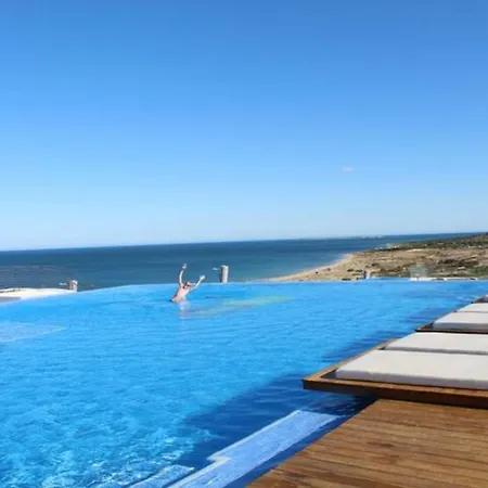 Infinity Sea View Lejlighed